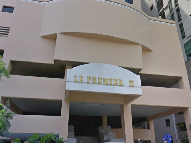 Le-Premier-2